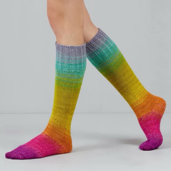 NWT Gusto Wool Sock Yarn, Multicolored, 2 hanks - Picture 6 of 7